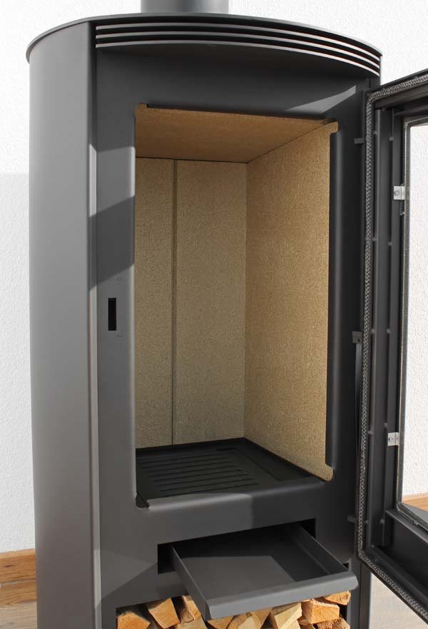 Kaminofen-Juhnberg-Frido-8kW-1.jpg