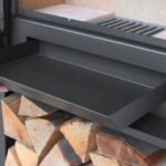 Kaminofen-Juhnberg-Lorenz-7kW-mit-Holzfach.jpg